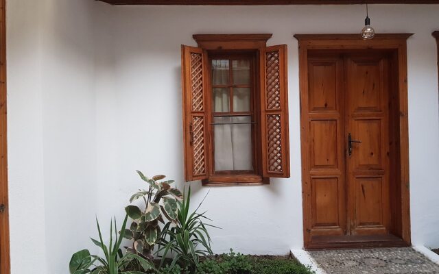 Room Kite Mansion