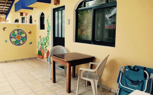 La Buena Vida Suites - Adults Only