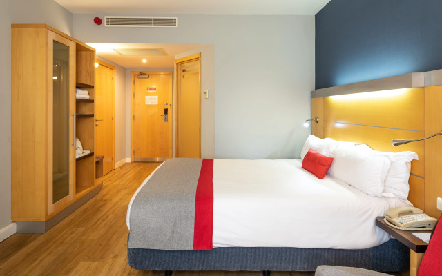Holiday Inn Express Lisbon - Oeiras by IHG