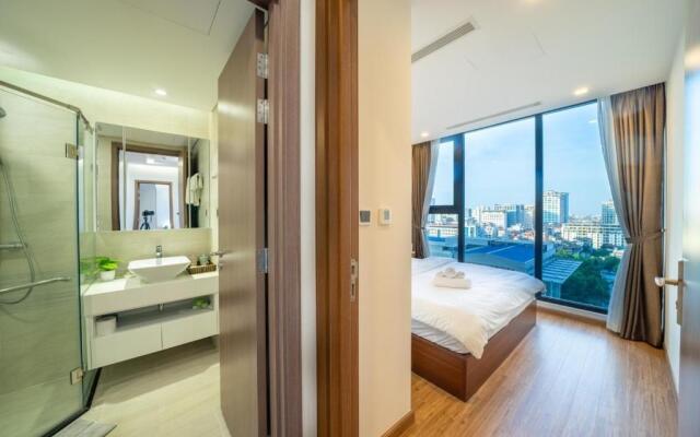 BOM HOMES- VINHOMES METROPOLIS-Service Apartment