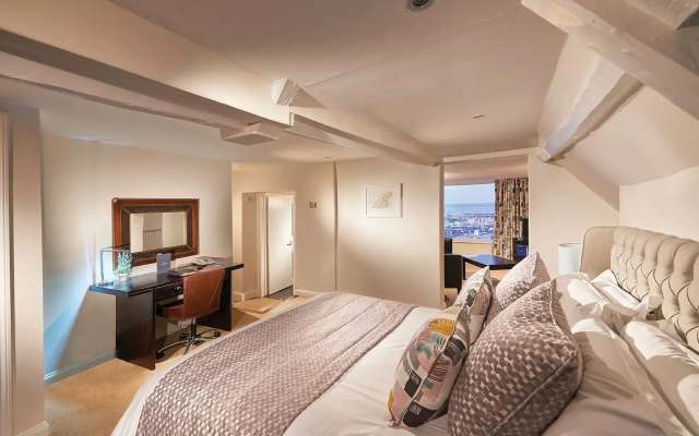 La Fregate Hotel