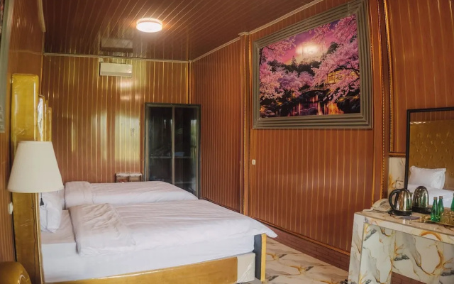 Mik Resort & Hotel