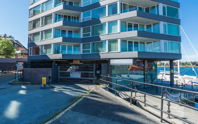 Victoria Regent Waterfront Hotel & Suites