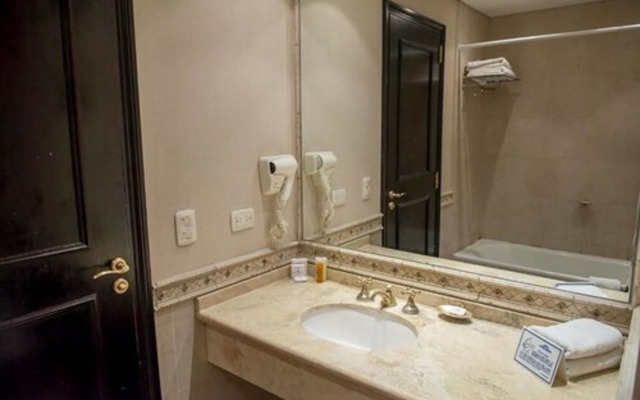 Howard Johnson by Wyndham Resort Pilar