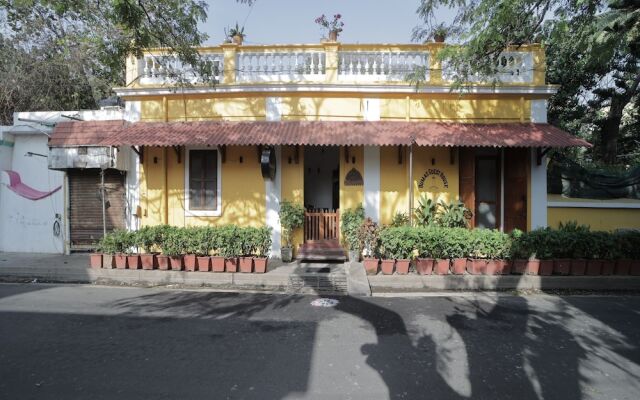 Dumas Guest House