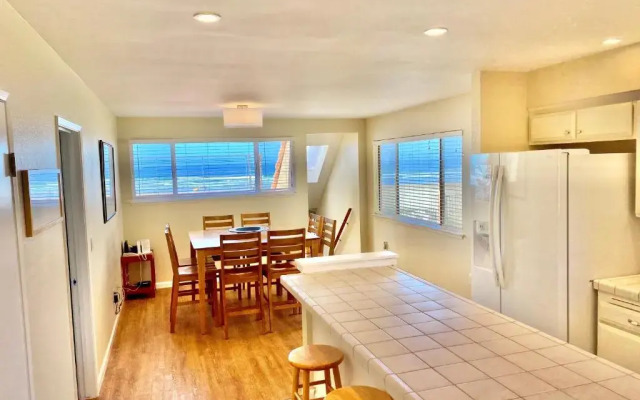 125 Pismo Shores