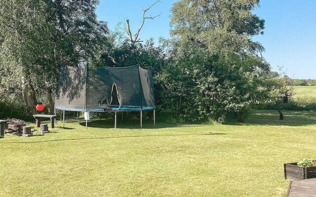 6 Person Holiday Home in Strandby-by Traum