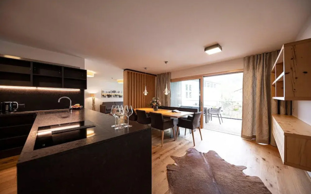 Lakeside-Luxury Apartments