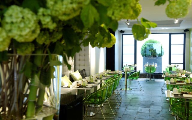 YOOMA Urban Lodge