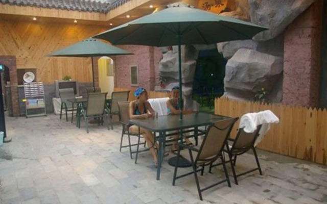 Отель Beijing Jinlong Hotspring