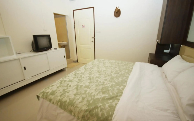 Nine Place Sukhumvit 40 - Hostel