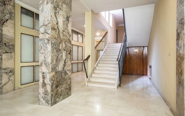 Piazza de' Calderini Apartment