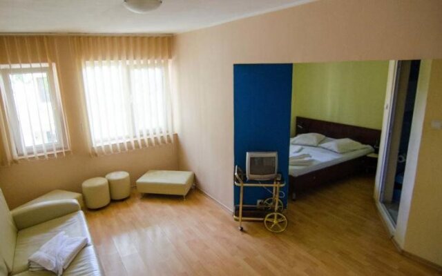 Hotel Proton