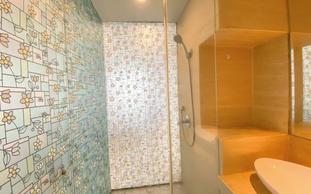 The Signature Studio Apartment With Jaccuzi Art Deco