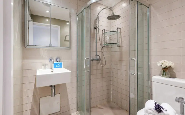 The Gloucester Terrace Nest - CB