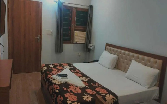 OYO Flagship 702723 The Grand Cosmos