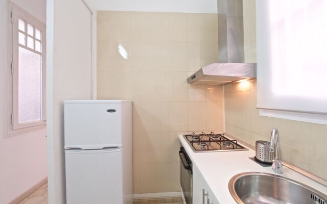 Gaudi Eixample Apartment