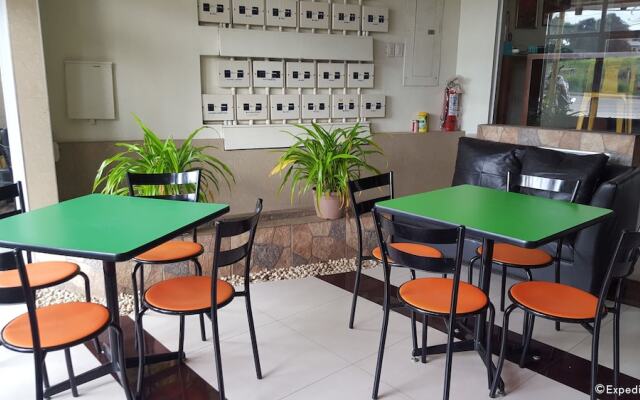 Ava Palm Suites
