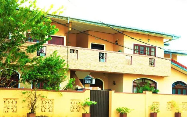 Shalona Holiday Home
