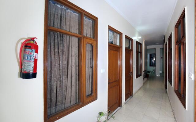 OYO 5853 Hotel Shingar Regency
