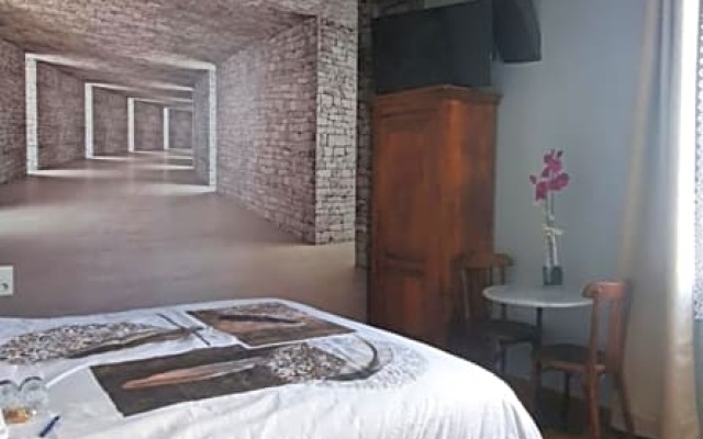 Au Chambellan (Adults Only)