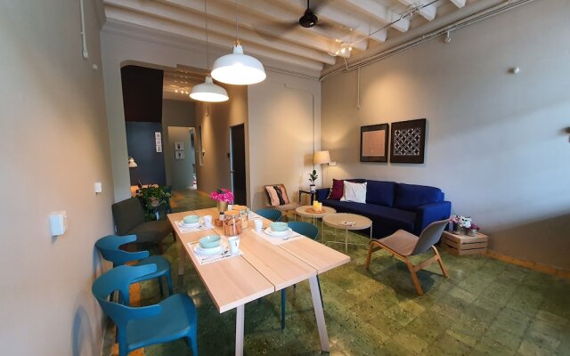 Room at Jln Loh Boon Siew Georgetown