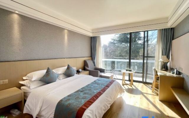 Xinhua International Holiday Hotel