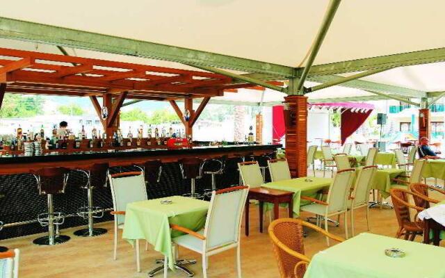 Candan Club Hotel