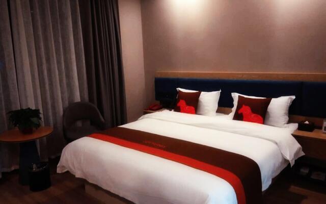 Jun Hotel Qinghai Xi'ning Chengdong District Xinqianguoji Square