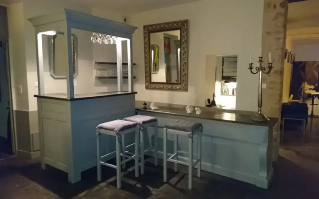 Hotel La Bastie D'Urfe