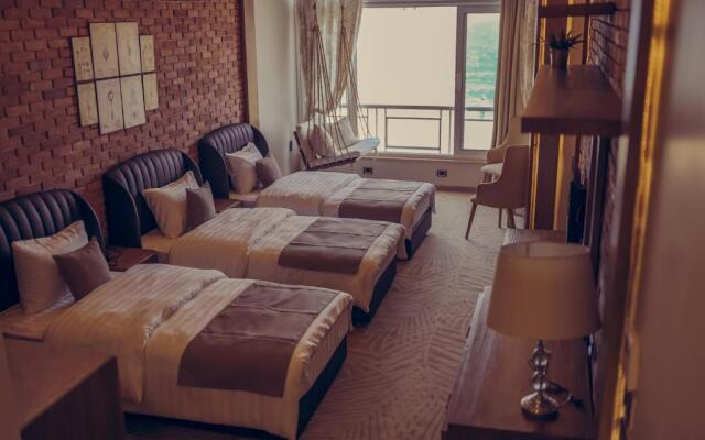 Miramar Boutique Hotel