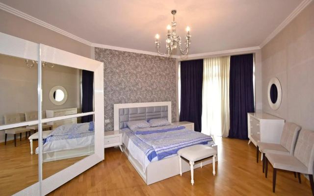 Northern Avenue 2 bedroom Modern Apartment With Balcony HH570