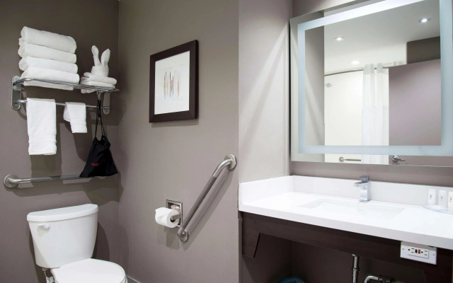Best Western Plus Executive Inn