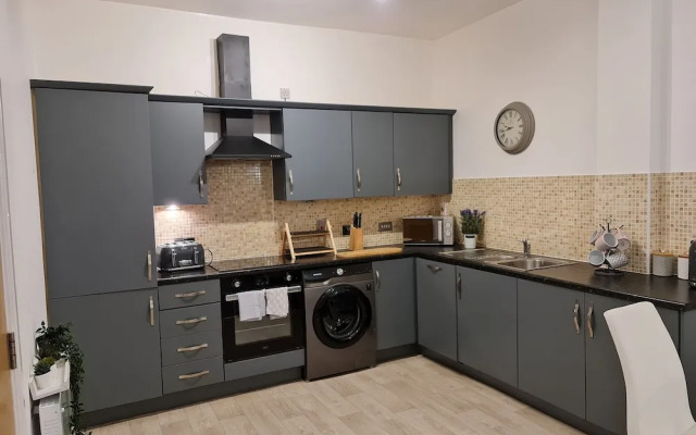 2 Bed Woodland Retreat - Garden & Free Parking