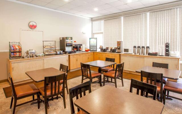 Holiday Inn Express & Suites Chatsworth by IHG