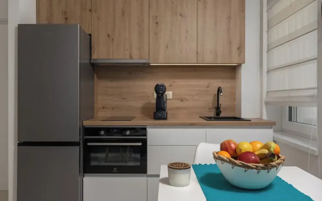 Desamani 975 Apartments