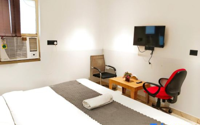 Hotel Star City Near Terminal T3 Airport & Aerocity