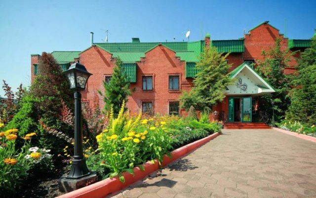 Aleksandrovsky Dvor
