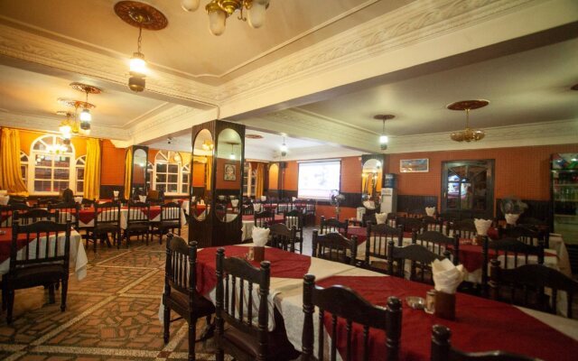 OYO 217 Shiva Tirupati Hotel