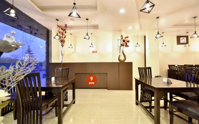 OYO 12770 Hotel Mirage Residency
