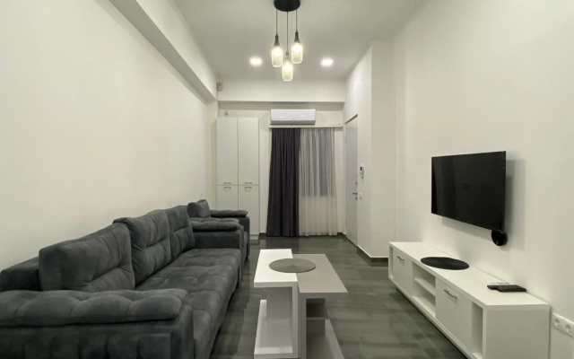 Northern Avenue,1 bedroom New Eurorenovated, Modern apartment TT885