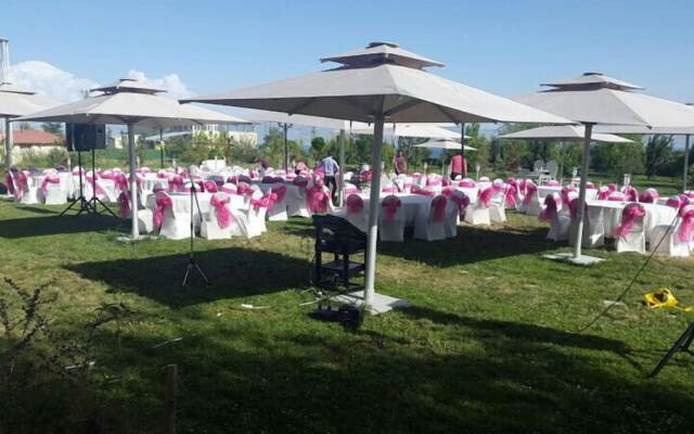 Nevan Suite Hotel