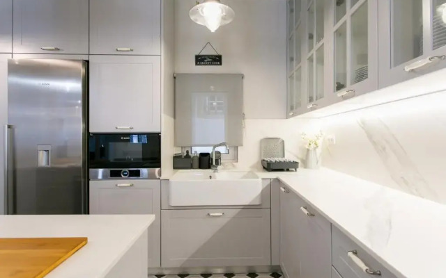Chiado Deluxe Gem 4bdr Amazing apartment