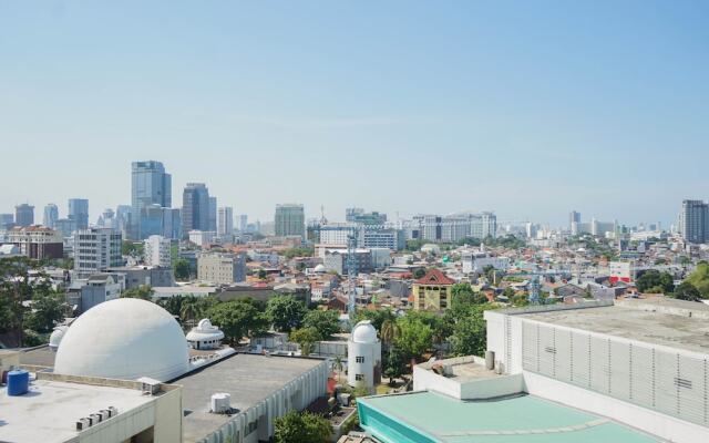 Newly Furnished Studio Apartment at Menteng Park