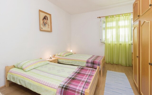 Awesome Home in Zadar With 2 Bedrooms and Wifi