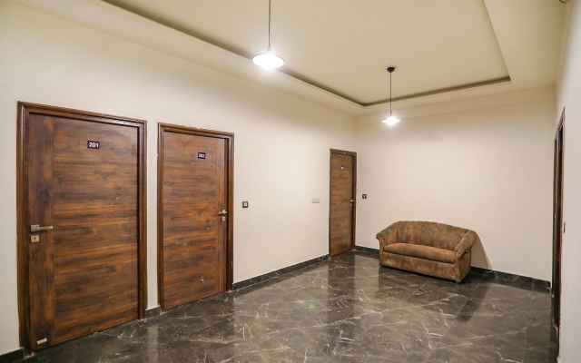 FabHotel Enaya Residency