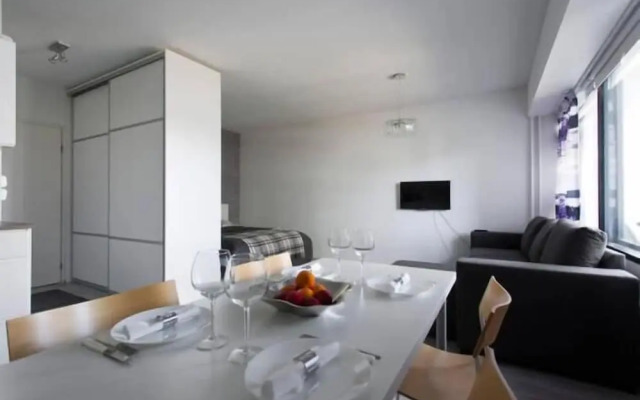 Seaside Downtown Apartment