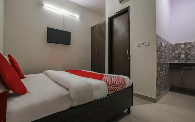 OYO 15668 Indo Afghan Guest House
