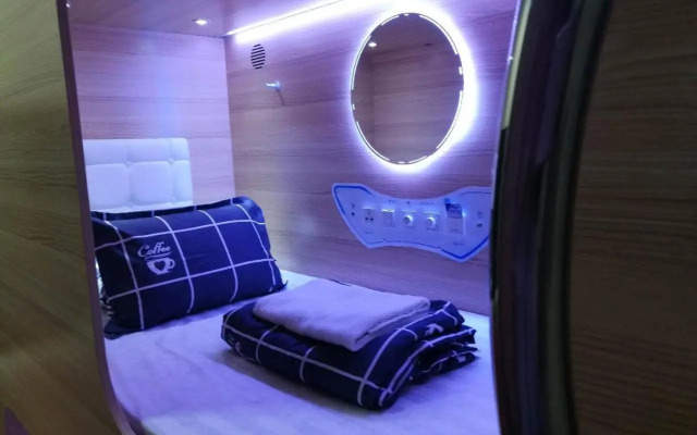 Capsule Pod @ Aljunied