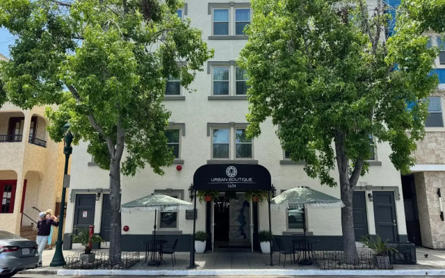 Urban Boutique Hotel